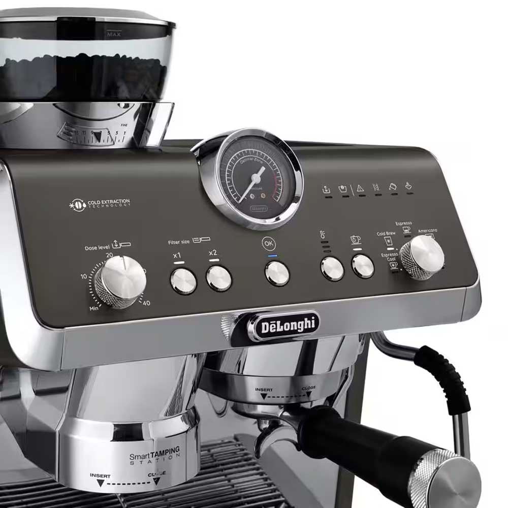 Picture of DéLonghi Kolbenmaschine La Specialista Opera EC9555.BK black